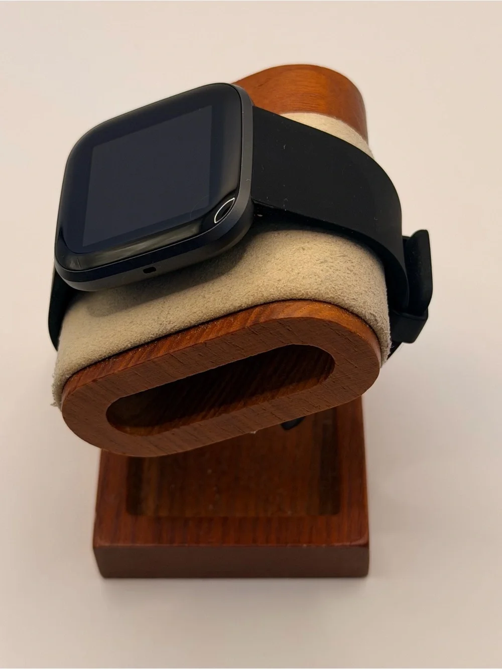 Fitbit Versa 2, Tested, Excellent, Charger Included, Fitness Tracker.
